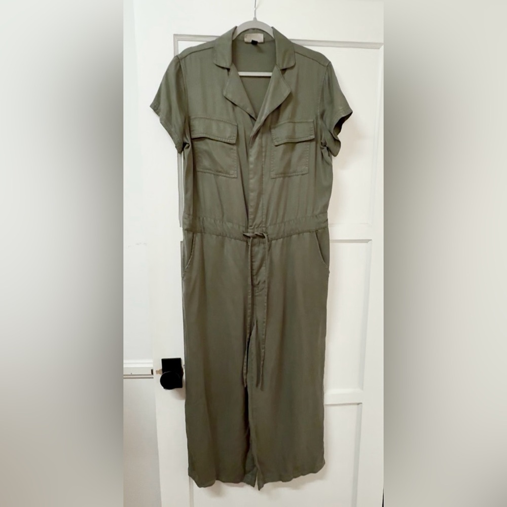 Universal Thread M Jumpsuit Short Sleeve